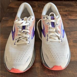 Brooks Ghost 14 White and Purple Running Shoes with Coral Accents
